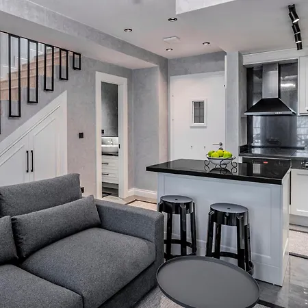 Hotel Ena Boutique & Residences