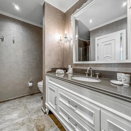 فندق Ena Boutique & Residences 4*