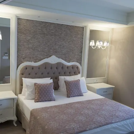 Ena Boutique & Residences 4*