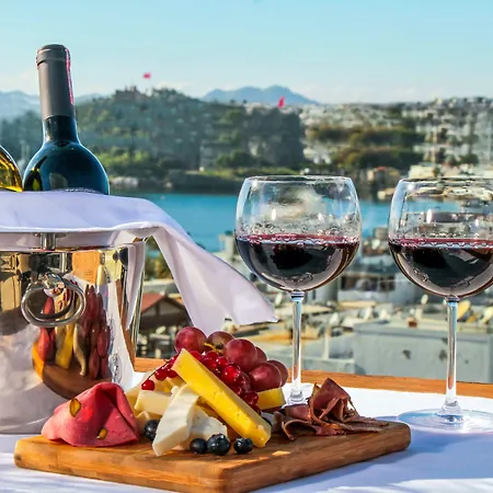 Ena Boutique & Residences Hotel