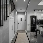Hotel Ena Boutique & Residences