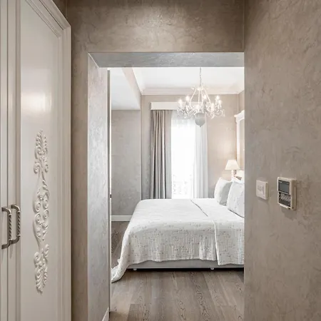 Ena Boutique & Residences 4*