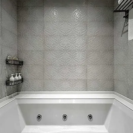 ホテル Ena Boutique & Residences 4*