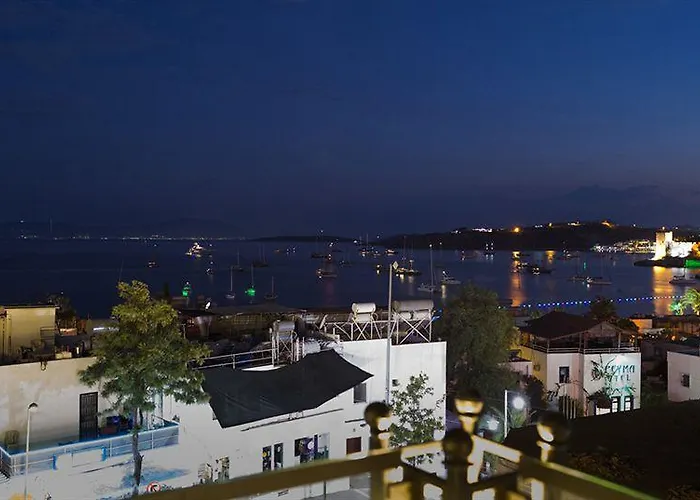 Ena Boutique & Residences 호텔