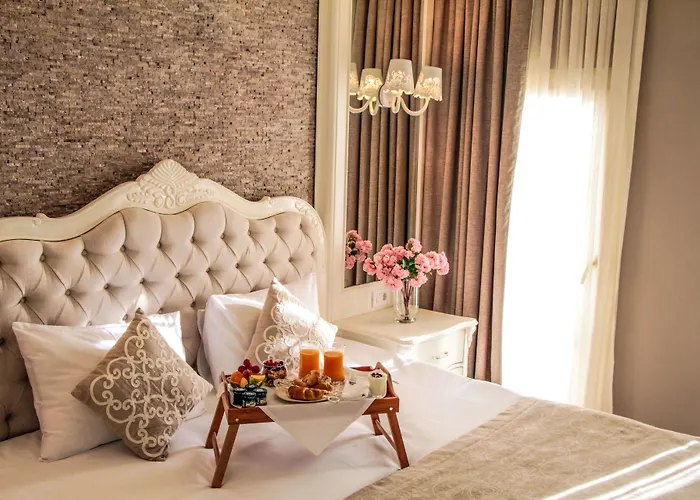 호텔 Ena Boutique & Residences 4*