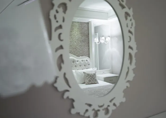 호텔 Ena Boutique & Residences