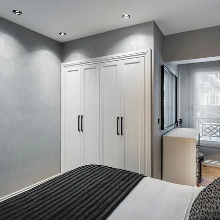 Ena Boutique & Residences 4*